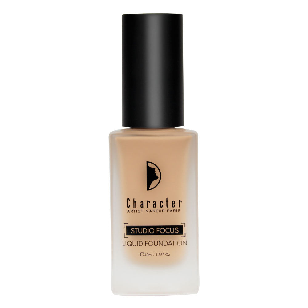 Character Studio Focus Liquid Foundation
