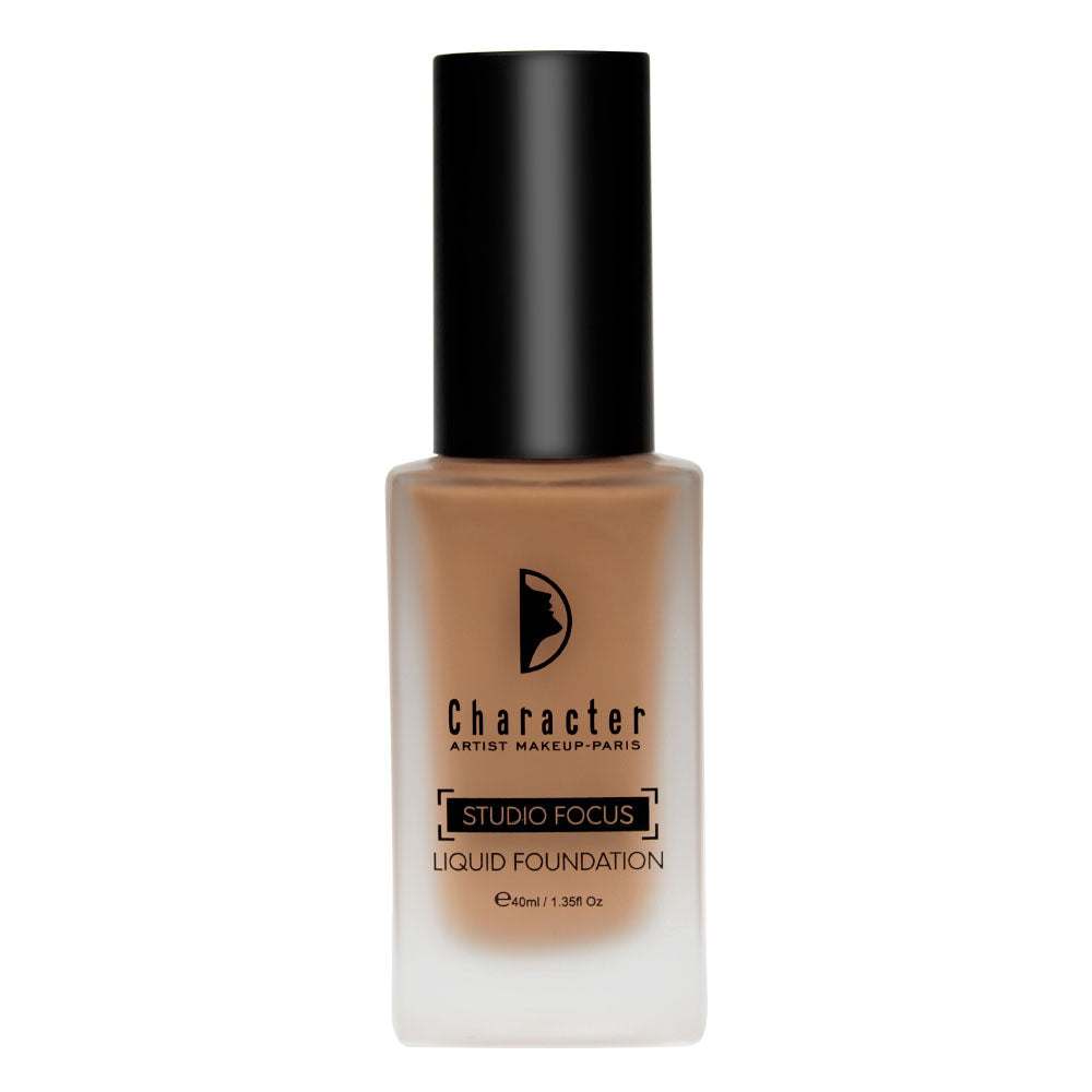 Character Studio Focus Liquid Foundation