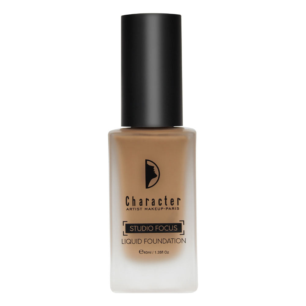 Character Studio Focus Liquid Foundation